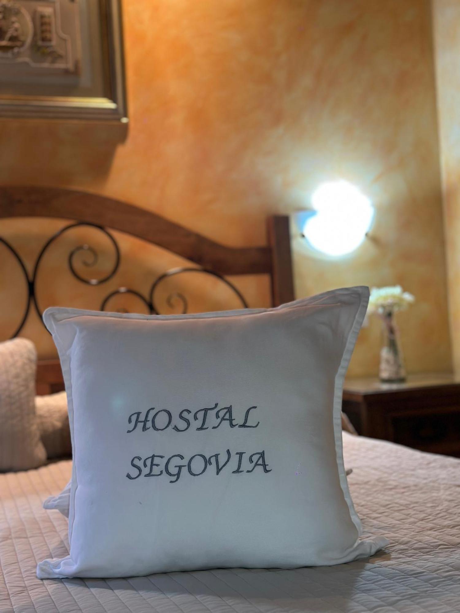 Hostal Segovia Adults Only Kültér fotó